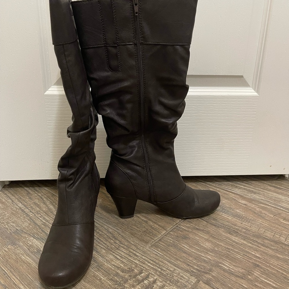 Brown boots